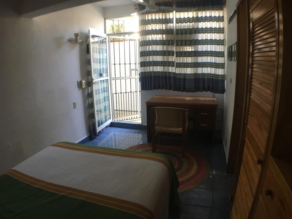 Casa Azul Guesthouse Пуерто Ескондидо Екстериор снимка